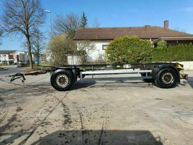 Schmitz Cargobull 4 x Lafette Standard elox/verzinkt TÜV NEU! 4 x Lafette Standard elox/verzinkt TÜV NEU! - Remolque chasis: foto 2 Schmitz Cargobull 4 x Lafette Standard elox/verzinkt TÜV NEU! 4 x Lafette Standard elox/verzinkt TÜV NEU! - Remolque chasis: foto 2