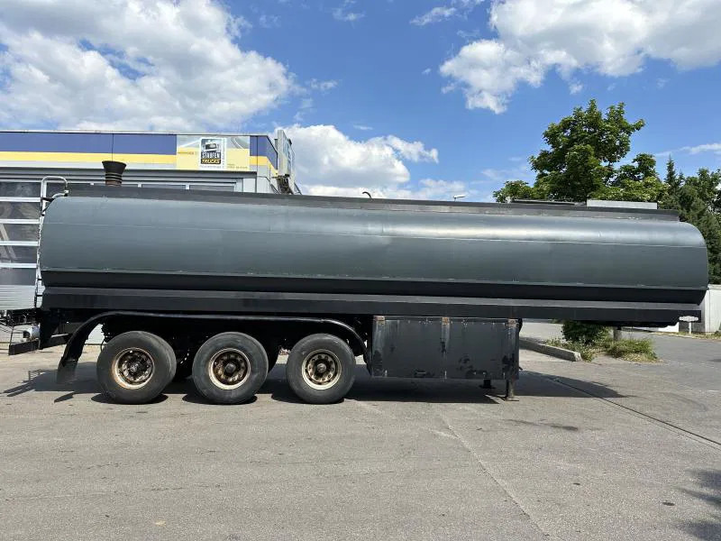 LAG GSA-22 Gülleauflieger 37 m³ 6 Kammer TÜV NEU! GSA-22 Gülleauflieger 37 m³ 6 Kammer TÜV NEU! - Semirremolque: foto 4 LAG GSA-22 Gülleauflieger 37 m³ 6 Kammer TÜV NEU! GSA-22 Gülleauflieger 37 m³ 6 Kammer TÜV NEU! - Semirremolque: foto 4
