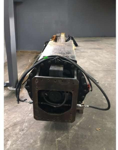 CATERPILLAR S3050 - Cizalla de demolición: foto 3 CATERPILLAR S3050 - Cizalla de demolición: foto 3