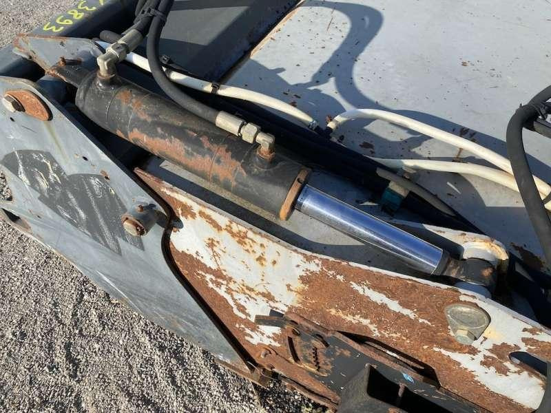 EMILY 2900mm - Attache Chargeurs CATERPILLAR / VOLVO - Barredora cucharón: foto 2 EMILY 2900mm - Attache Chargeurs CATERPILLAR / VOLVO - Barredora cucharón: foto 2