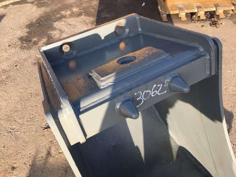 MECALAC 600mm - series 8 / 10 / 11 et 12 - Cazo para excavadora: foto 4 MECALAC 600mm - series 8 / 10 / 11 et 12 - Cazo para excavadora: foto 4