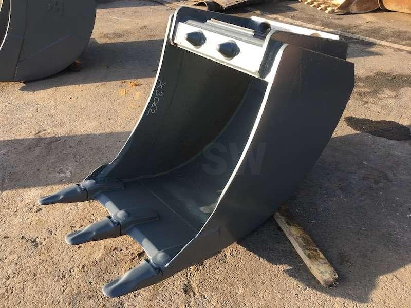 MECALAC 600mm - series 8 / 10 / 11 et 12 - Cazo para excavadora: foto 1 MECALAC 600mm - series 8 / 10 / 11 et 12 - Cazo para excavadora: foto 1