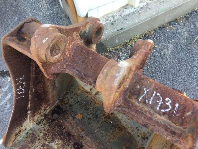 VOLVO EC 35 - Axes 40mm - 560mm - Otros maquinaria: foto 2 VOLVO EC 35 - Axes 40mm - 560mm - Otros maquinaria: foto 2