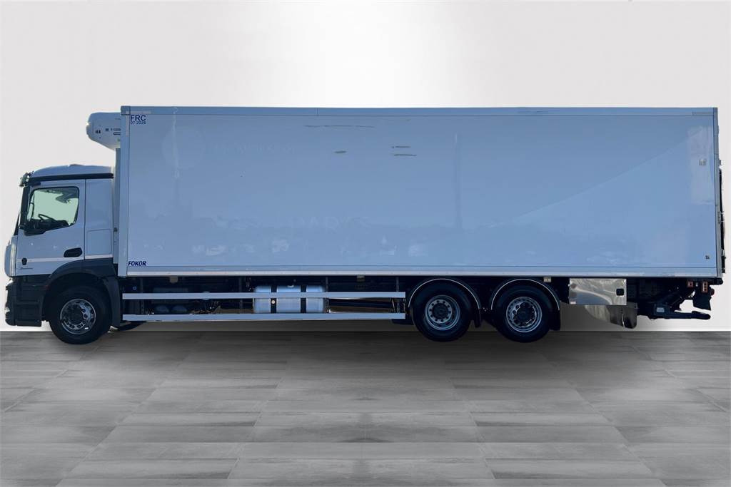 Camión isotérmico Mercedes-Benz ACTROS 2546L-6X2/ 60 FRC 07/2026: foto 11
