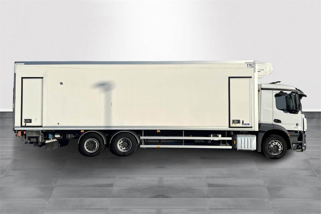 Mercedes-Benz ACTROS 2546L-6X2/ 60 FRC 07/2026 - Camión isotérmico: foto 4 Mercedes-Benz ACTROS 2546L-6X2/ 60 FRC 07/2026 - Camión isotérmico: foto 4