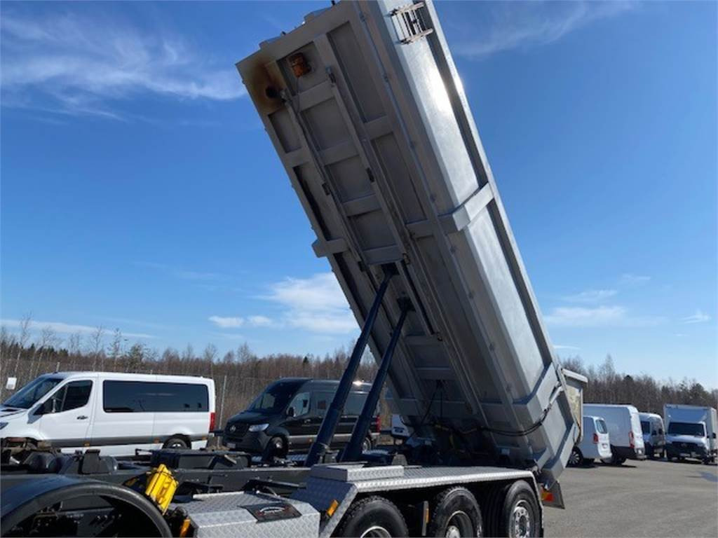 Mercedes-Benz Arocs 3251 10X4 - Camión volquete: foto 5 Mercedes-Benz Arocs 3251 10X4 - Camión volquete: foto 5