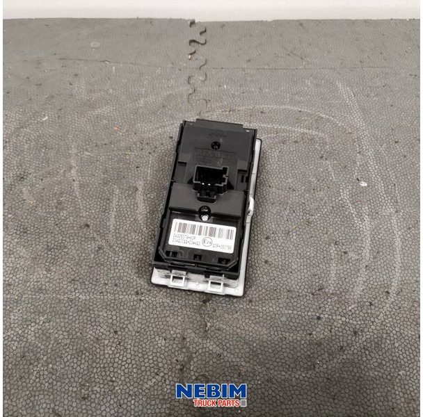 Renault Renault - 7424325374 - bedieningspaneel bestuurdersportier - Piezas de recambio para Camión: foto 2 Renault Renault - 7424325374 - bedieningspaneel bestuurdersportier - Piezas de recambio para Camión: foto 2