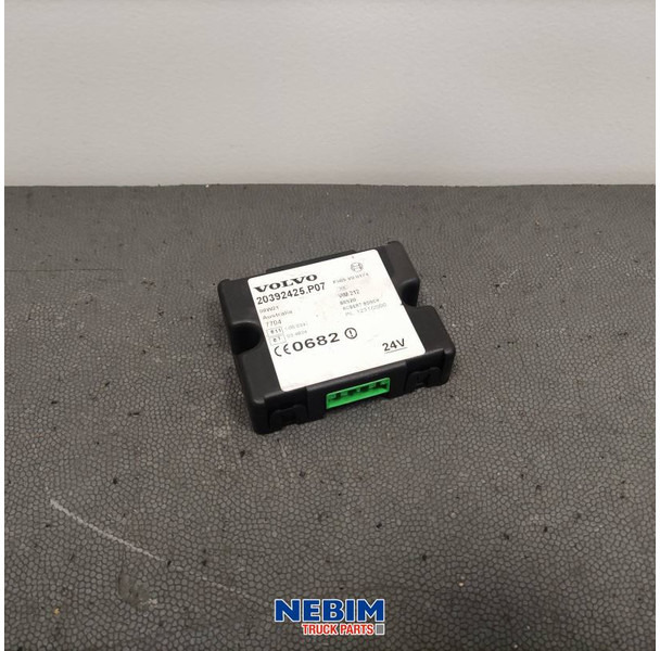 Volvo Volvo - 20392425 - Regeleenheid - Piezas de recambio para Camión: foto 1 Volvo Volvo - 20392425 - Regeleenheid - Piezas de recambio para Camión: foto 1