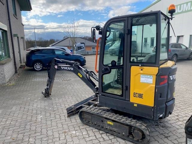 Volvo EC 18 E MIETE / RENTAL (12001760) - Miniexcavadora: foto 3 Volvo EC 18 E MIETE / RENTAL (12001760) - Miniexcavadora: foto 3