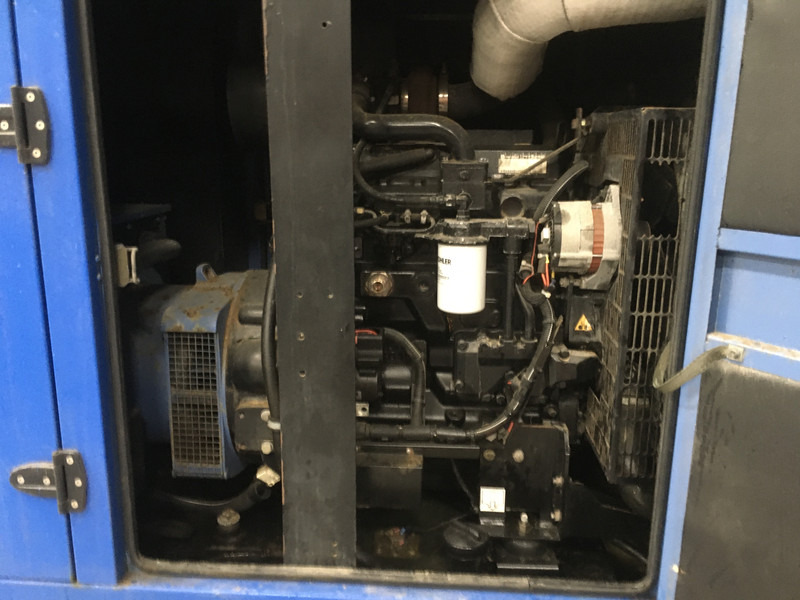 John Deere 4045TF120 GENERATOR 60 KVA USED - Generador industriale: foto 5 John Deere 4045TF120 GENERATOR 60 KVA USED - Generador industriale: foto 5