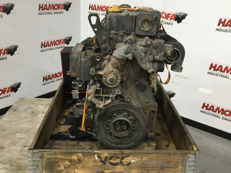 Deutz TCD2012L04 2V FOR PARTS - Maquinaria de construcción: foto 3 Deutz TCD2012L04 2V FOR PARTS - Maquinaria de construcción: foto 3