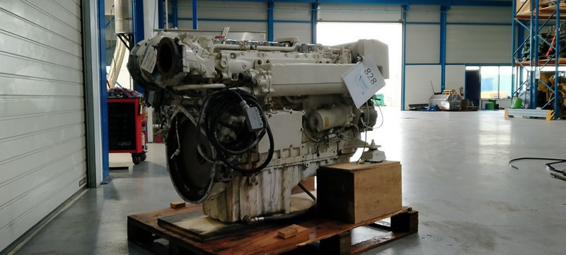 MAN D2876 LE402 USED - Maquinaria de construcción: foto 4 MAN D2876 LE402 USED - Maquinaria de construcción: foto 4