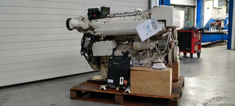 MAN D2876 LE402 USED - Maquinaria de construcción: foto 2 MAN D2876 LE402 USED - Maquinaria de construcción: foto 2