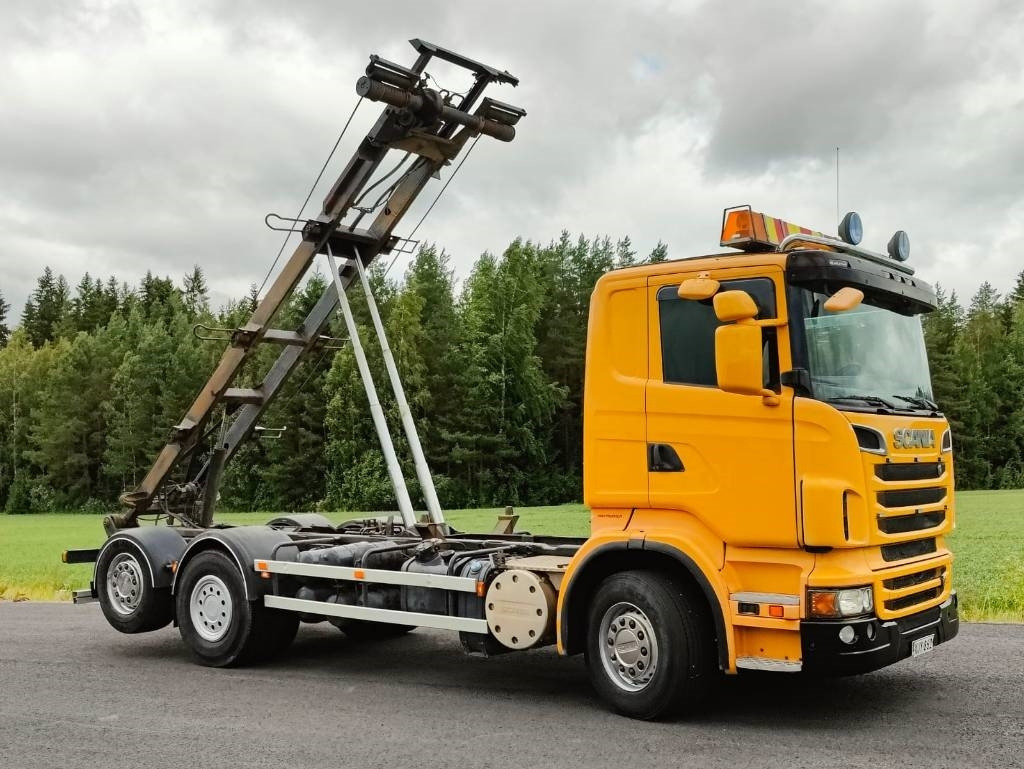 Scania R 500 - Camión portacontenedor de cadenas: foto 2 Scania R 500 - Camión portacontenedor de cadenas: foto 2