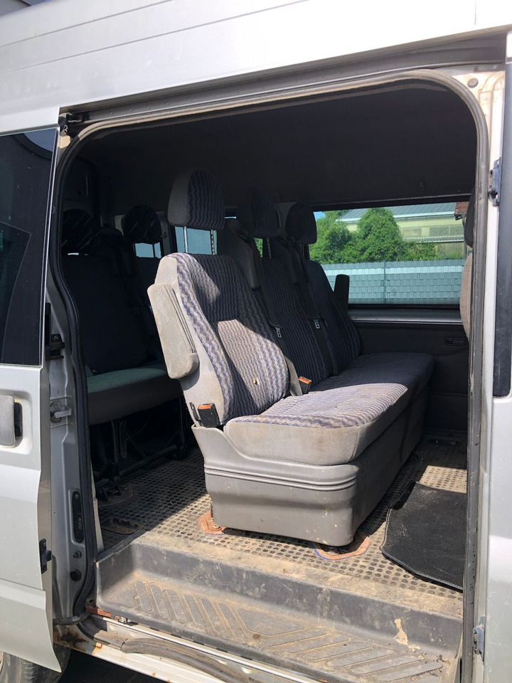 Furgoneta de pasajeros Ford Transit 2.4 TDi, Heckantrieb, 8-Sitzer, Klima: foto 16