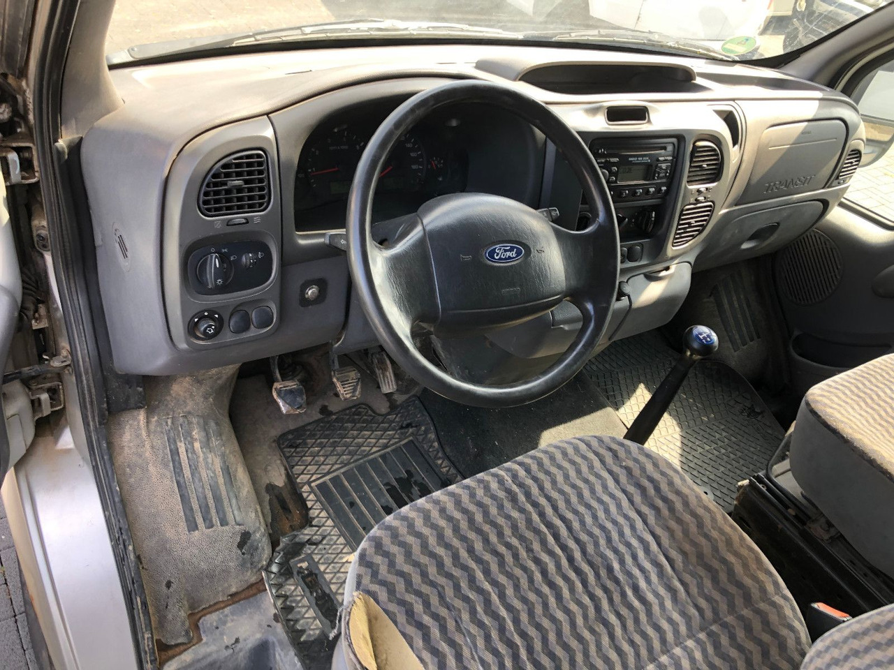 Furgoneta de pasajeros Ford Transit 2.4 TDi, Heckantrieb, 8-Sitzer, Klima: foto 11