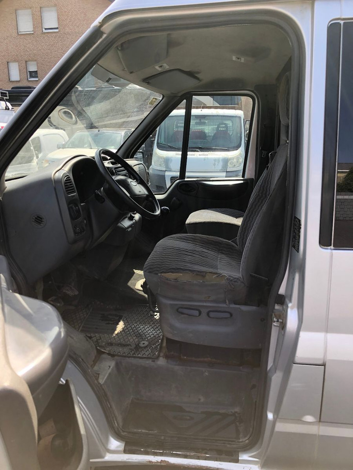 Furgoneta de pasajeros Ford Transit 2.4 TDi, Heckantrieb, 8-Sitzer, Klima: foto 9