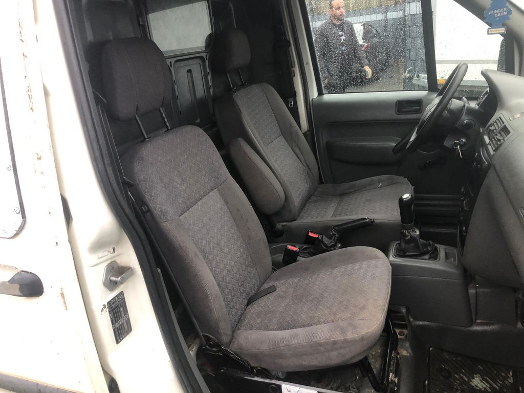 Furgoneta pequeña Ford Transit Connect 1.8 TDCi Kasten lang: foto 13 Furgoneta pequeña Ford Transit Connect 1.8 TDCi Kasten lang: foto 13