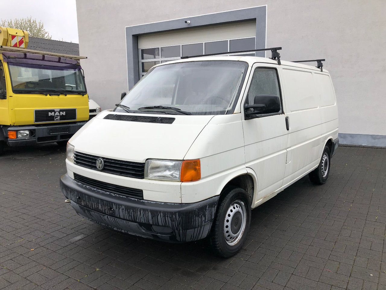 Volkswagen T4 - 1.9 TD - Furgoneta pequeña: foto 1 Volkswagen T4 - 1.9 TD - Furgoneta pequeña: foto 1