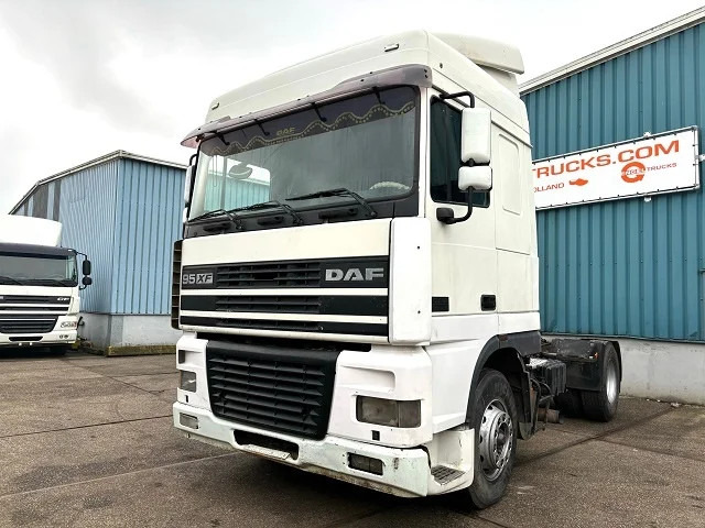 DAF 95.380 XF SPACECAB (EURO 2 (MECHANICAL PUMP & INJECTORS) / ZF16 MANUAL GEARBOX / AIRCONDITIONING) - Cabeza tractora: foto 1 DAF 95.380 XF SPACECAB (EURO 2 (MECHANICAL PUMP & INJECTORS) / ZF16 MANUAL GEARBOX / AIRCONDITIONING) - Cabeza tractora: foto 1