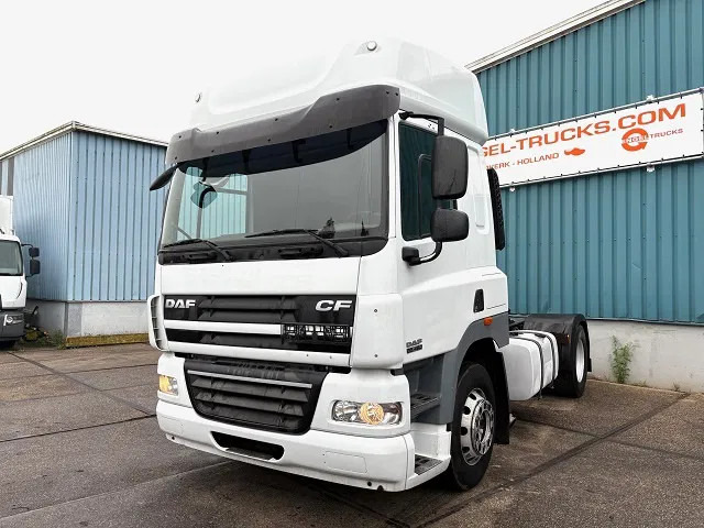 DAF CF 85.460 SPACECAB 4x2 (AS-TRONIC / MX-BRAKE / AIRCONDITIONING / ADR-VLG / FRIDGE / EURO 5 / ETC.) - Cabeza tractora: foto 1 DAF CF 85.460 SPACECAB 4x2 (AS-TRONIC / MX-BRAKE / AIRCONDITIONING / ADR-VLG / FRIDGE / EURO 5 / ETC.) - Cabeza tractora: foto 1