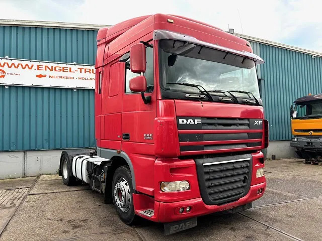 DAF XF 105.460 SPACECAB (ZF16 MANUAL GEARBOX / MX-BRAKE / 870+430 LITER TANK / AIRCONDITIONING / FRIDGE) - Cabeza tractora: foto 2 DAF XF 105.460 SPACECAB (ZF16 MANUAL GEARBOX / MX-BRAKE / 870+430 LITER TANK / AIRCONDITIONING / FRIDGE) - Cabeza tractora: foto 2