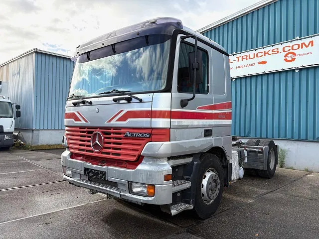 Mercedes-Benz Actros 1843 LS SLEEPERCAB (MP1) (ZF16 MANUAL GEARBOX / REDUCTION AXLES / AIRCONDITIONING / ETC.) - Cabeza tractora: foto 1 Mercedes-Benz Actros 1843 LS SLEEPERCAB (MP1) (ZF16 MANUAL GEARBOX / REDUCTION AXLES / AIRCONDITIONING / ETC.) - Cabeza tractora: foto 1