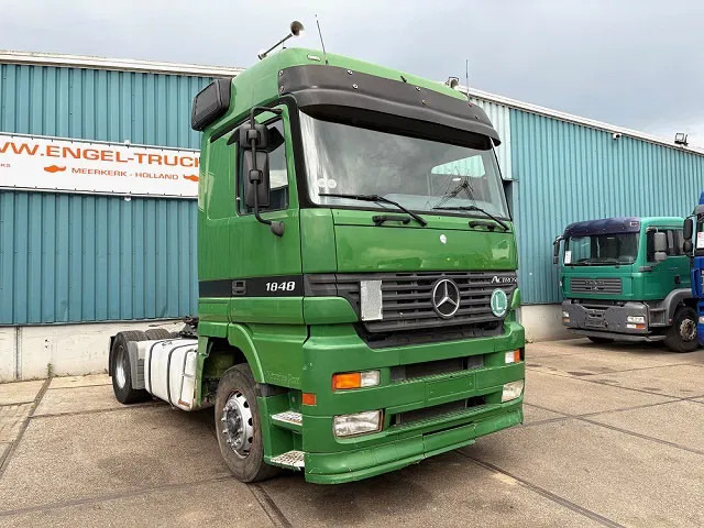 Mercedes-Benz Actros 1848 V8 MEGASPACE (EPS WITH CLUTCH (3 PEDALS) / REDUCTION AXLE / FRIDGE / ETC.) - Cabeza tractora: foto 2 Mercedes-Benz Actros 1848 V8 MEGASPACE (EPS WITH CLUTCH (3 PEDALS) / REDUCTION AXLE / FRIDGE / ETC.) - Cabeza tractora: foto 2