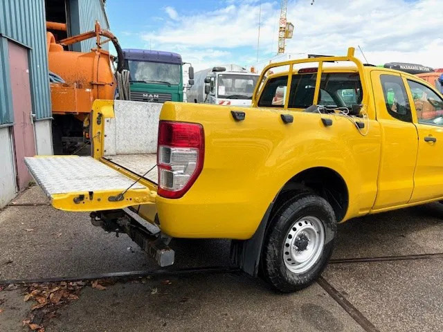 Pick-up Ford Ranger 2.2TDCI 4x4 SUPERCAB PICK-UP (APK/TUV 11-2026!) (6 GEARS MANUAL GEARBOX / AIRCONDITIONING / ETC!!) RANGER 2.2TDCI 4x4 SUPERCAB P: foto 8 Pick-up Ford Ranger 2.2TDCI 4x4 SUPERCAB PICK-UP (APK/TUV 11-2026!) (6 GEARS MANUAL GEARBOX / AIRCONDITIONING / ETC!!) RANGER 2.2TDCI 4x4 SUPERCAB P: foto 8
