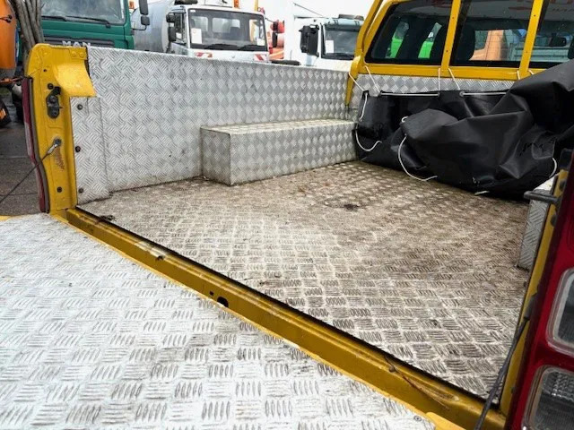 Pick-up Ford Ranger 2.2TDCI 4x4 SUPERCAB PICK-UP (APK/TUV 11-2026!) (6 GEARS MANUAL GEARBOX / AIRCONDITIONING / ETC!!) RANGER 2.2TDCI 4x4 SUPERCAB P: foto 9 Pick-up Ford Ranger 2.2TDCI 4x4 SUPERCAB PICK-UP (APK/TUV 11-2026!) (6 GEARS MANUAL GEARBOX / AIRCONDITIONING / ETC!!) RANGER 2.2TDCI 4x4 SUPERCAB P: foto 9