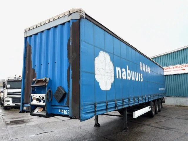 Krone SDP-27 3-AXLE 13.60 M. CURTAINSIDE WITH SLIDING ROOF (BPW-AXLES / DISC BRAKES / ABS-EBS BRAKE SYSTEM) - Semirremolque lona: foto 1 Krone SDP-27 3-AXLE 13.60 M. CURTAINSIDE WITH SLIDING ROOF (BPW-AXLES / DISC BRAKES / ABS-EBS BRAKE SYSTEM) - Semirremolque lona: foto 1