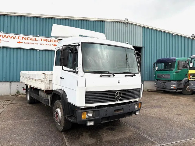 Mercedes-Benz 1117 K 6-CILINDER SLEEPERCAB (8 WHEEL NUTS / FULL STEEL SUSPENSION / MANUAL GEARBOX) - Camión caja abierta: foto 2 Mercedes-Benz 1117 K 6-CILINDER SLEEPERCAB (8 WHEEL NUTS / FULL STEEL SUSPENSION / MANUAL GEARBOX) - Camión caja abierta: foto 2
