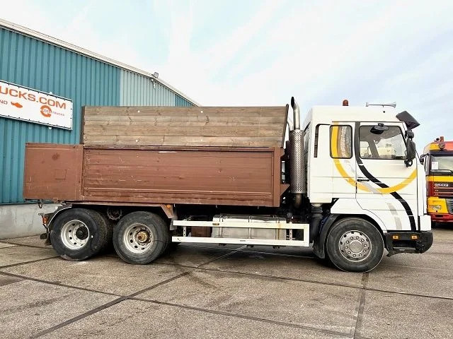 Scania R143-450 V8 STREAMLINE 6x2 FULL STEEL KIPPER (MANUAL GEARBOX / FULL STEEL SUSPENSION / 10 TIRES / ROBSON DRIVE / MECHANICAL PUMP - Camión volquete: foto 4 Scania R143-450 V8 STREAMLINE 6x2 FULL STEEL KIPPER (MANUAL GEARBOX / FULL STEEL SUSPENSION / 10 TIRES / ROBSON DRIVE / MECHANICAL PUMP - Camión volquete: foto 4
