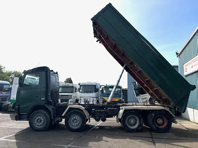 Volvo FH 12.420 8x4 FULL STEEL KIPPER (12+2 GEARS MANUAL GEARBOX / FULL STEEL SUSPENSION / REDUCTION AXLES / VEB-ENGINE BRAKE) - Camión volquete: foto 5 Volvo FH 12.420 8x4 FULL STEEL KIPPER (12+2 GEARS MANUAL GEARBOX / FULL STEEL SUSPENSION / REDUCTION AXLES / VEB-ENGINE BRAKE) - Camión volquete: foto 5