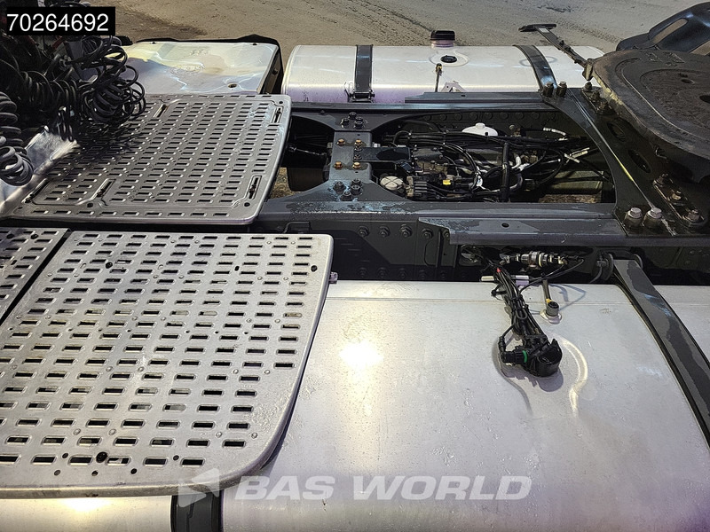 DAF XF 480 4X2 Mega 2xTanks ACC LED Euro 6 - Cabeza tractora: foto 3 DAF XF 480 4X2 Mega 2xTanks ACC LED Euro 6 - Cabeza tractora: foto 3