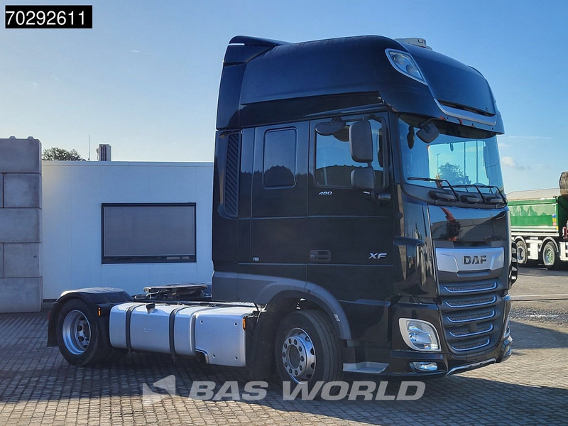 DAF XF 480 4X2 Mega SSC 2xTansk ACC Standklima Euro 6 - Cabeza tractora: foto 3 DAF XF 480 4X2 Mega SSC 2xTansk ACC Standklima Euro 6 - Cabeza tractora: foto 3