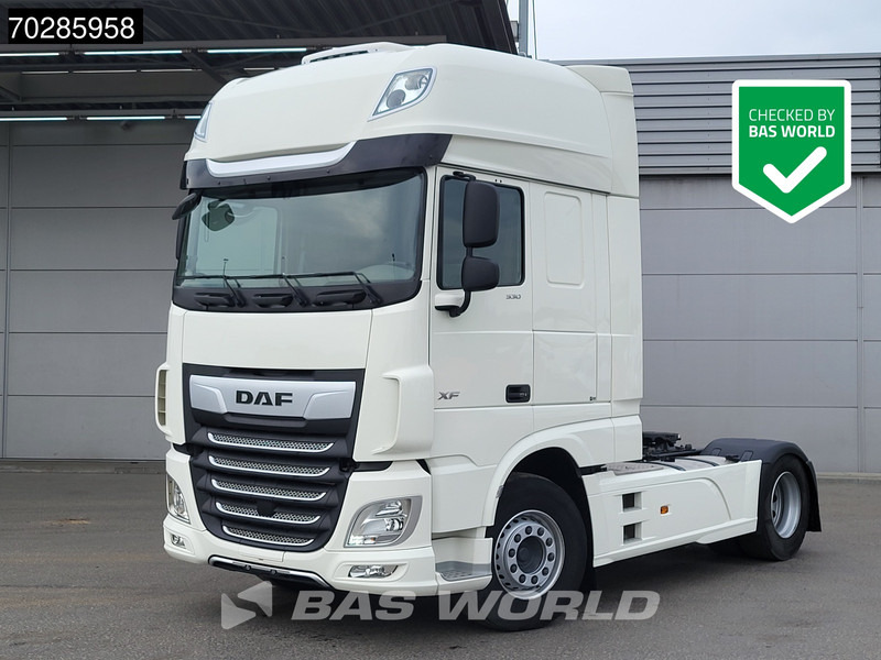 DAF XF 530 XF 4X2 Retarder 2xTanks Standklima ACC Euro 6 - Cabeza tractora: foto 1 DAF XF 530 XF 4X2 Retarder 2xTanks Standklima ACC Euro 6 - Cabeza tractora: foto 1