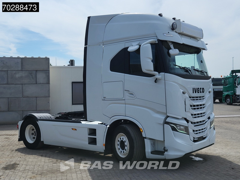 Iveco S-Way 510 S-Way 4X2 Full-Air 2xTanks Retarder Standklima Navi ACC LED Euro 6 - Cabeza tractora: foto 3 Iveco S-Way 510 S-Way 4X2 Full-Air 2xTanks Retarder Standklima Navi ACC LED Euro 6 - Cabeza tractora: foto 3