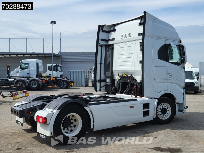 Iveco S-Way 510 S-Way 4X2 Full-Air 2xTanks Retarder Standklima Navi ACC LED Euro 6 - Cabeza tractora: foto 5 Iveco S-Way 510 S-Way 4X2 Full-Air 2xTanks Retarder Standklima Navi ACC LED Euro 6 - Cabeza tractora: foto 5