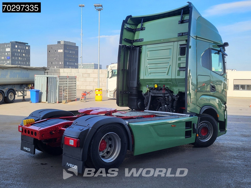 Iveco S-Way 580 4X2 NEW! Electric Steering Standklima Navi ACC LED Euro 6 - Cabeza tractora: foto 5 Iveco S-Way 580 4X2 NEW! Electric Steering Standklima Navi ACC LED Euro 6 - Cabeza tractora: foto 5