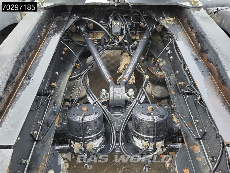Cabeza tractora MAN TGS 33.500 TGS 6X6 Manual! Retarder Big-Axle HydroDrive Euro 6: foto 14 Cabeza tractora MAN TGS 33.500 TGS 6X6 Manual! Retarder Big-Axle HydroDrive Euro 6: foto 14