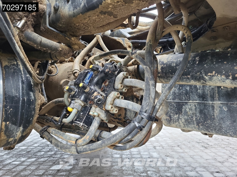 Cabeza tractora MAN TGS 33.500 TGS 6X6 Manual! Retarder Big-Axle HydroDrive Euro 6: foto 11 Cabeza tractora MAN TGS 33.500 TGS 6X6 Manual! Retarder Big-Axle HydroDrive Euro 6: foto 11