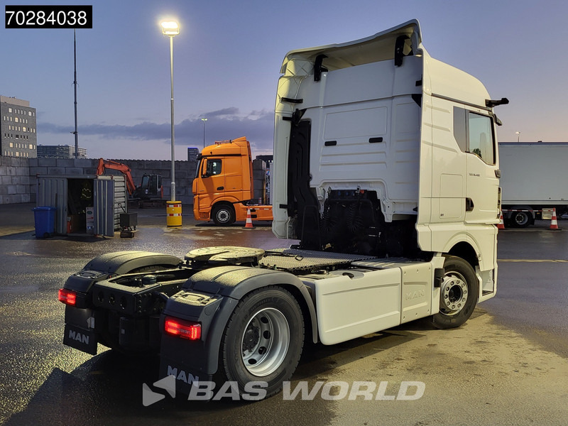 MAN TGX 18.480 4X2 GM Retarder Full-Air 2x Tanks Standklima LED - Cabeza tractora: foto 5 MAN TGX 18.480 4X2 GM Retarder Full-Air 2x Tanks Standklima LED - Cabeza tractora: foto 5