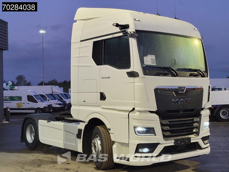 MAN TGX 18.480 4X2 GM Retarder Full-Air 2x Tanks Standklima LED - Cabeza tractora: foto 3 MAN TGX 18.480 4X2 GM Retarder Full-Air 2x Tanks Standklima LED - Cabeza tractora: foto 3