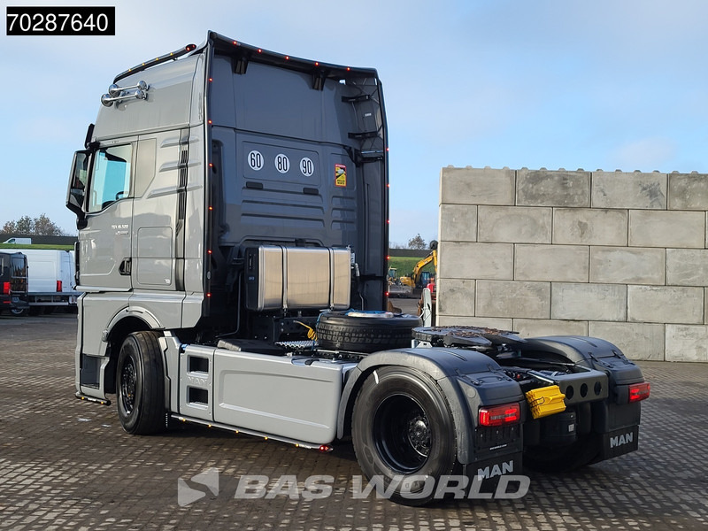 MAN TGX 18.520 4X2 Individual Lion S! New Hydrauliks GX Retarder Full-Air 2x Tanks Navi LED ACC Euro 6 - Cabeza tractora: foto 2 MAN TGX 18.520 4X2 Individual Lion S! New Hydrauliks GX Retarder Full-Air 2x Tanks Navi LED ACC Euro 6 - Cabeza tractora: foto 2