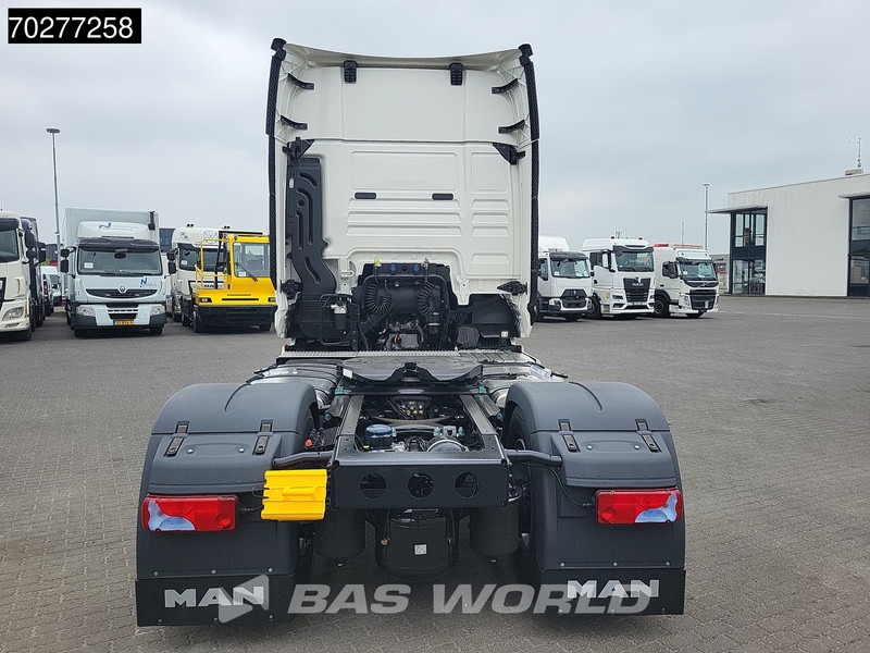 MAN TGX 18.520 4X2 NEW! GX Retarder 2x Tanks Standklima ACC - Cabeza tractora: foto 5 MAN TGX 18.520 4X2 NEW! GX Retarder 2x Tanks Standklima ACC - Cabeza tractora: foto 5