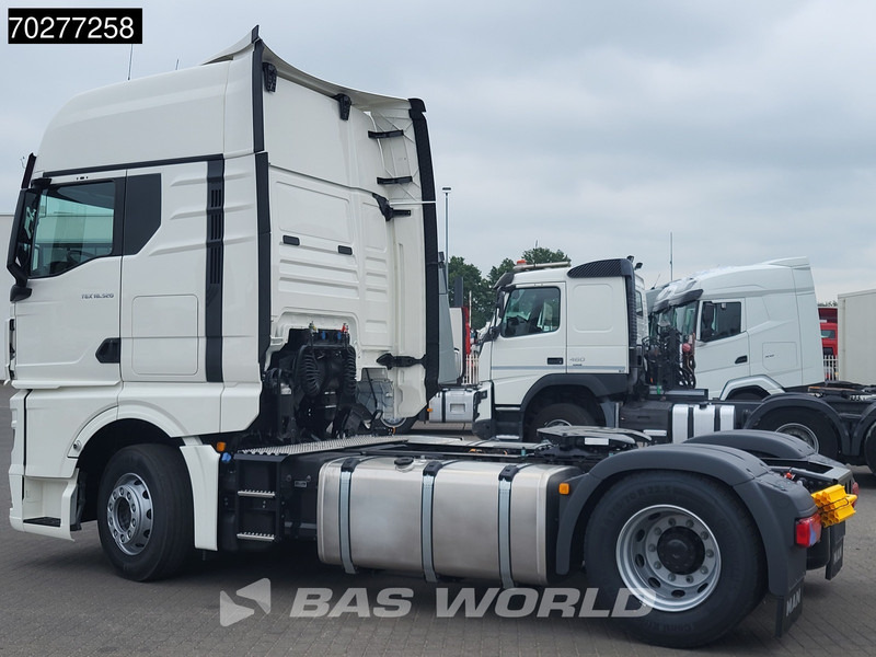 MAN TGX 18.520 4X2 NEW! GX Retarder 2x Tanks Standklima ACC - Cabeza tractora: foto 2 MAN TGX 18.520 4X2 NEW! GX Retarder 2x Tanks Standklima ACC - Cabeza tractora: foto 2
