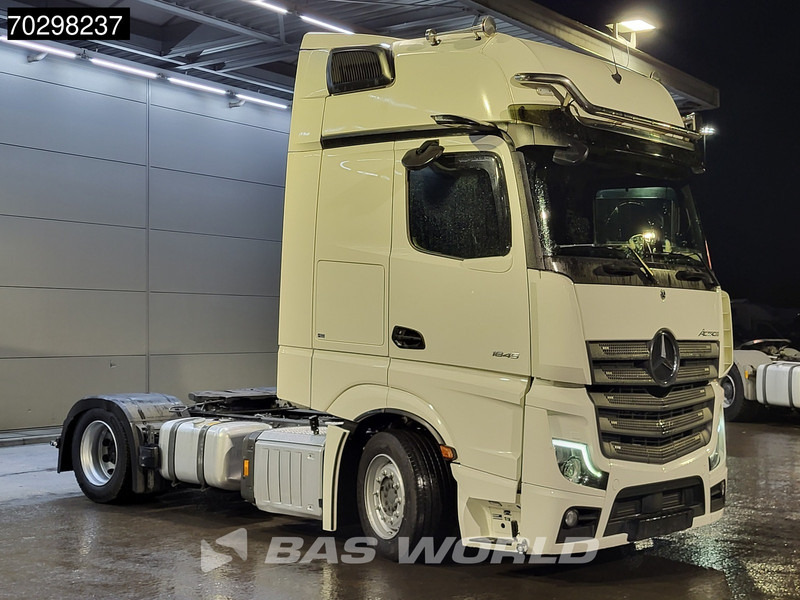 Mercedes-Benz Actros 1845 4X2 Retarder Mega 2xTanks Standklima Xenon Navi ACC Euro 6 - Cabeza tractora: foto 3 Mercedes-Benz Actros 1845 4X2 Retarder Mega 2xTanks Standklima Xenon Navi ACC Euro 6 - Cabeza tractora: foto 3