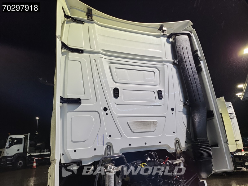 Mercedes-Benz Actros 1845 4X2 StreamSpace 2xTanks Standklima Navi Euro 6 - Cabeza tractora: foto 5 Mercedes-Benz Actros 1845 4X2 StreamSpace 2xTanks Standklima Navi Euro 6 - Cabeza tractora: foto 5