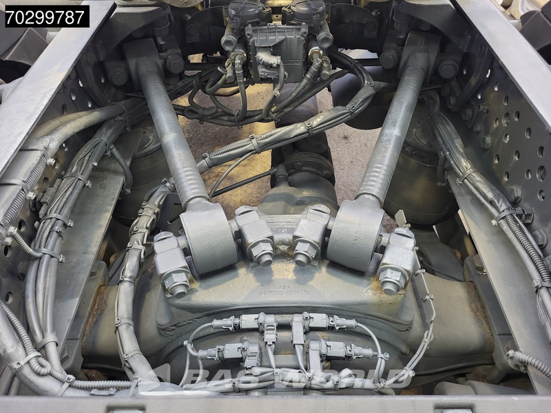 Cabeza tractora Mercedes-Benz Actros 1848 4X2 StreamSpace Retarder Standairco Navi Xenon ACC PPC Euro 6: foto 8 Cabeza tractora Mercedes-Benz Actros 1848 4X2 StreamSpace Retarder Standairco Navi Xenon ACC PPC Euro 6: foto 8